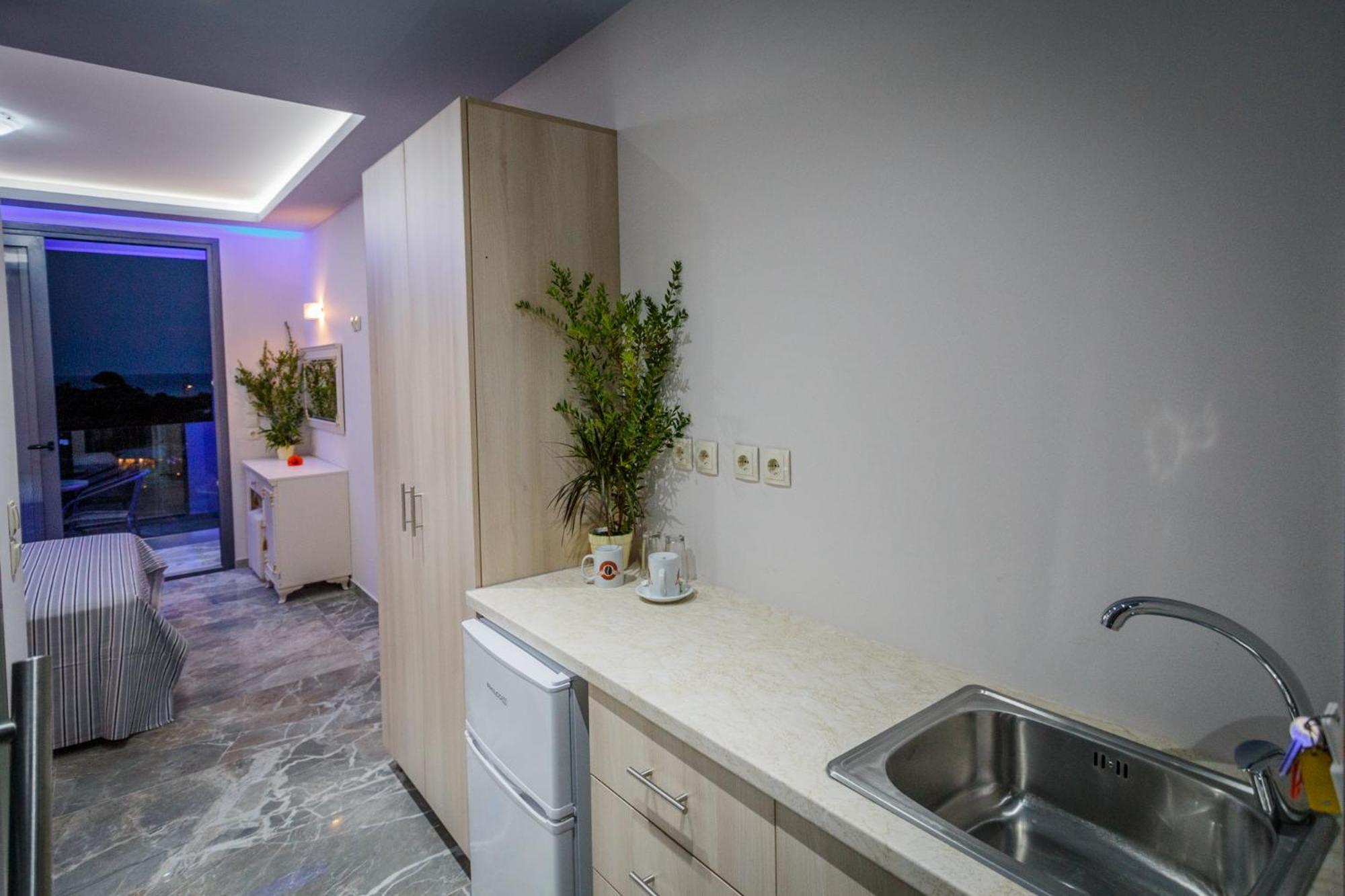 Christina Apartments Циливи Экстерьер фото
